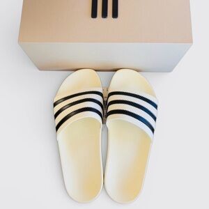 FEAR OF GOD X ADIDAS ADILETTE SLIDE 'CREAM WHITE